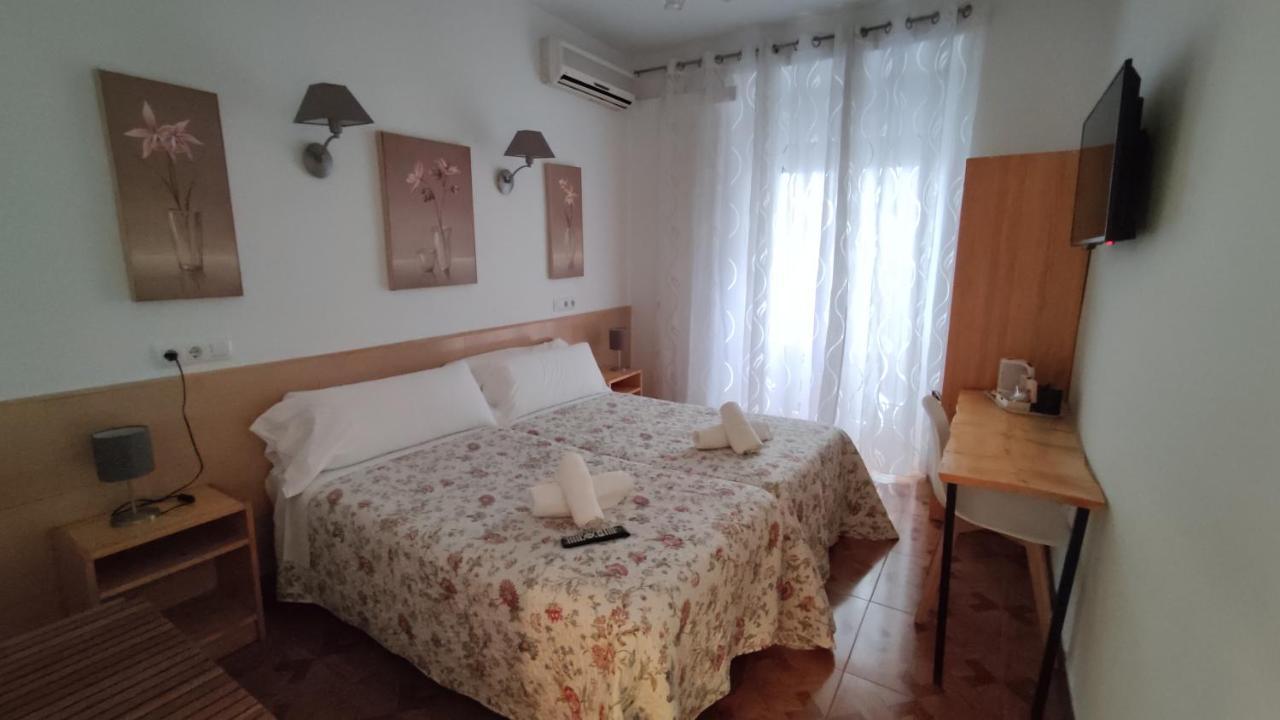 Hostal Aliste Madrid Exterior photo