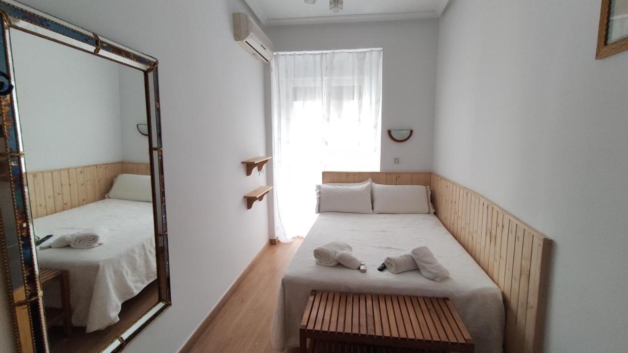 Hostal Aliste Madrid Exterior photo