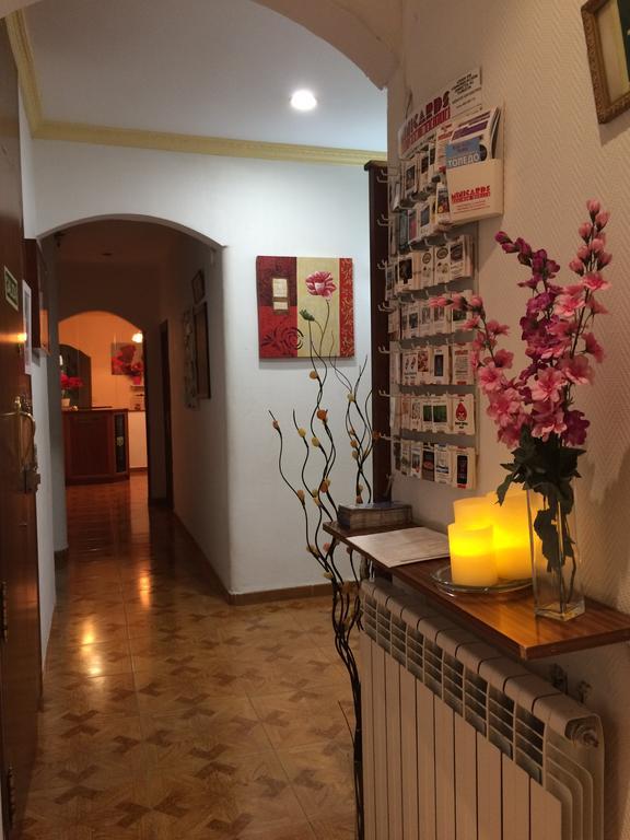 Hostal Aliste Madrid Exterior photo